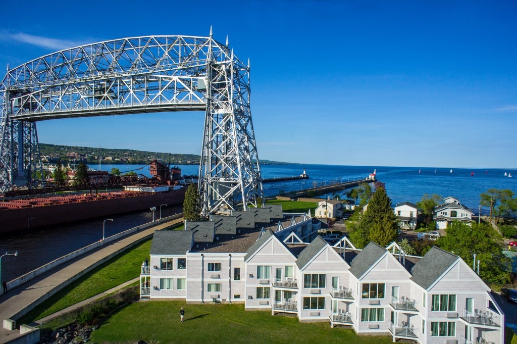 Duluth Lift Bridge | South Pier Inn of Canal Park