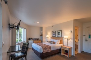 Balcony Room South Pier Inn | Duluth MN Hotel
